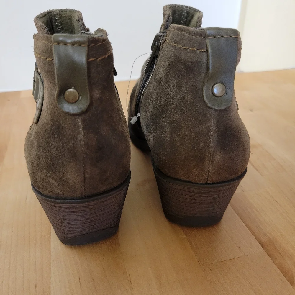 Earth Origins Women's Oakland Odel Booties Size 8